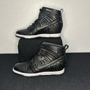 Women's Dunk Sky Hi Joli Casual Sneakers‎